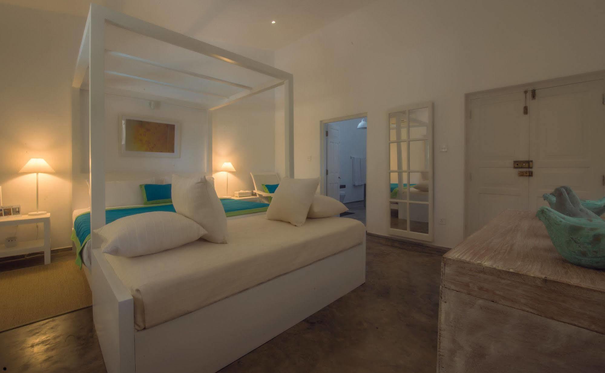 Taru Villas 906 - Hikkaduwa Ngoại thất bức ảnh